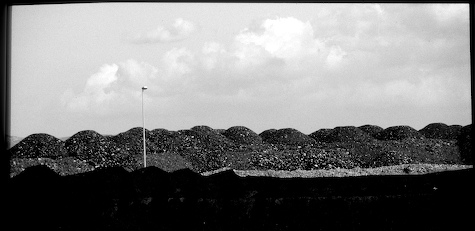 Montagne di carbone alla miniera di Nuraxi Figus